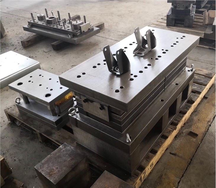 CNC Punch Caster Die