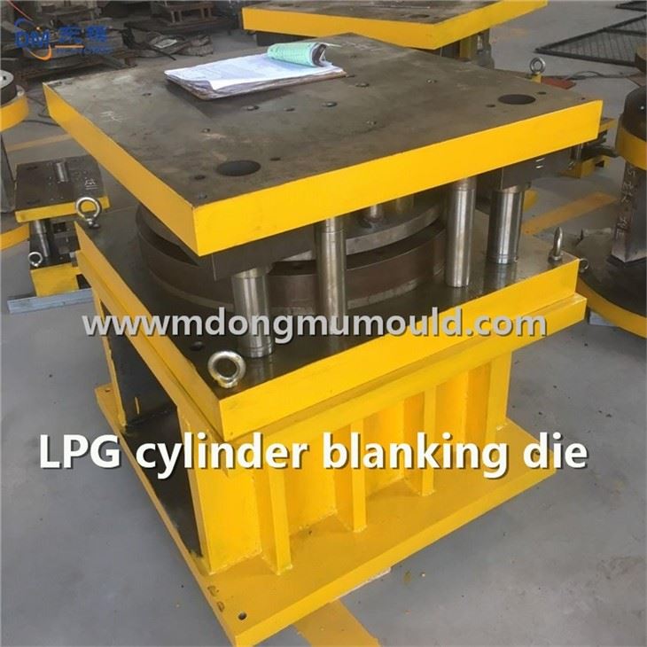 Liquefied Petroleum Gas Tank